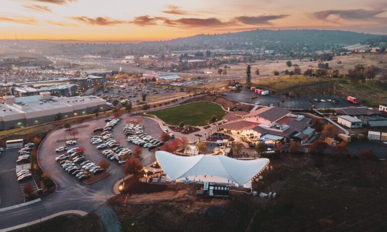 District Ice Rink
