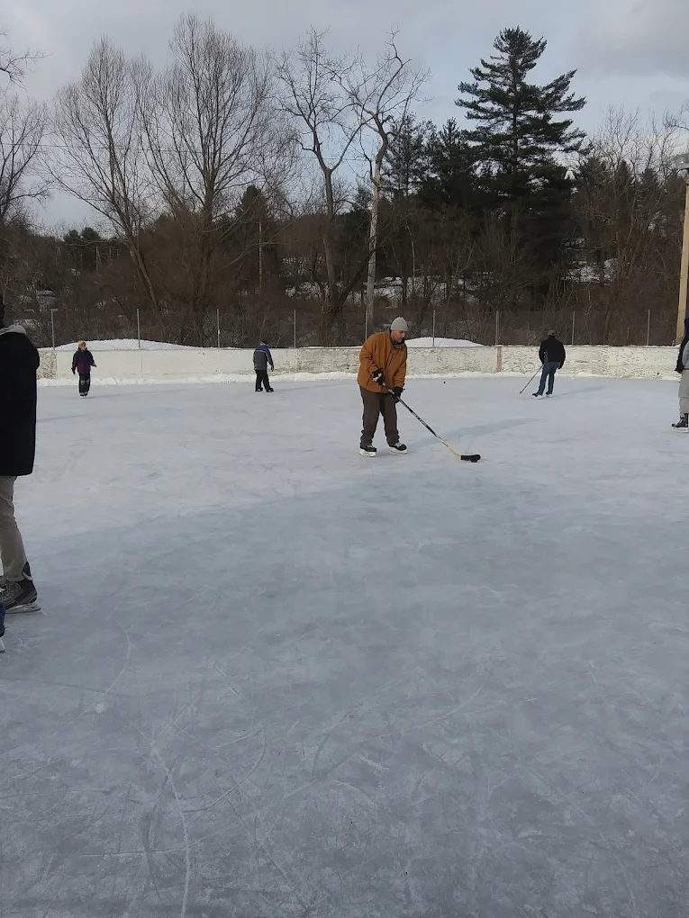 Barre, VT Outdoor ice skating rink