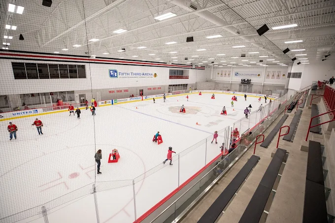 Fifth Third Arena - Chicago Blackhawks Community Ice Rink