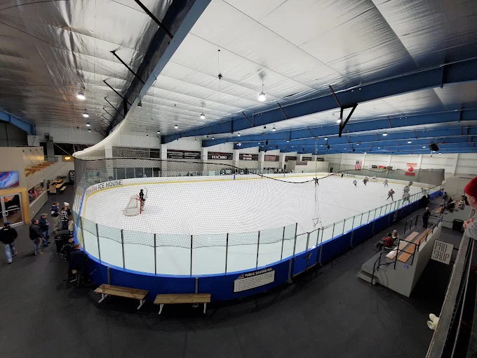 Pineville Ice House